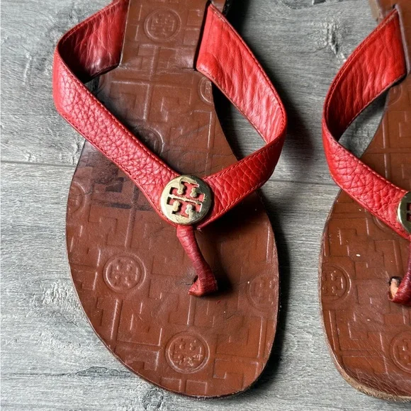 Tory Burch Red Leather Flip Flops Size 9 - Picture 4 of 10
